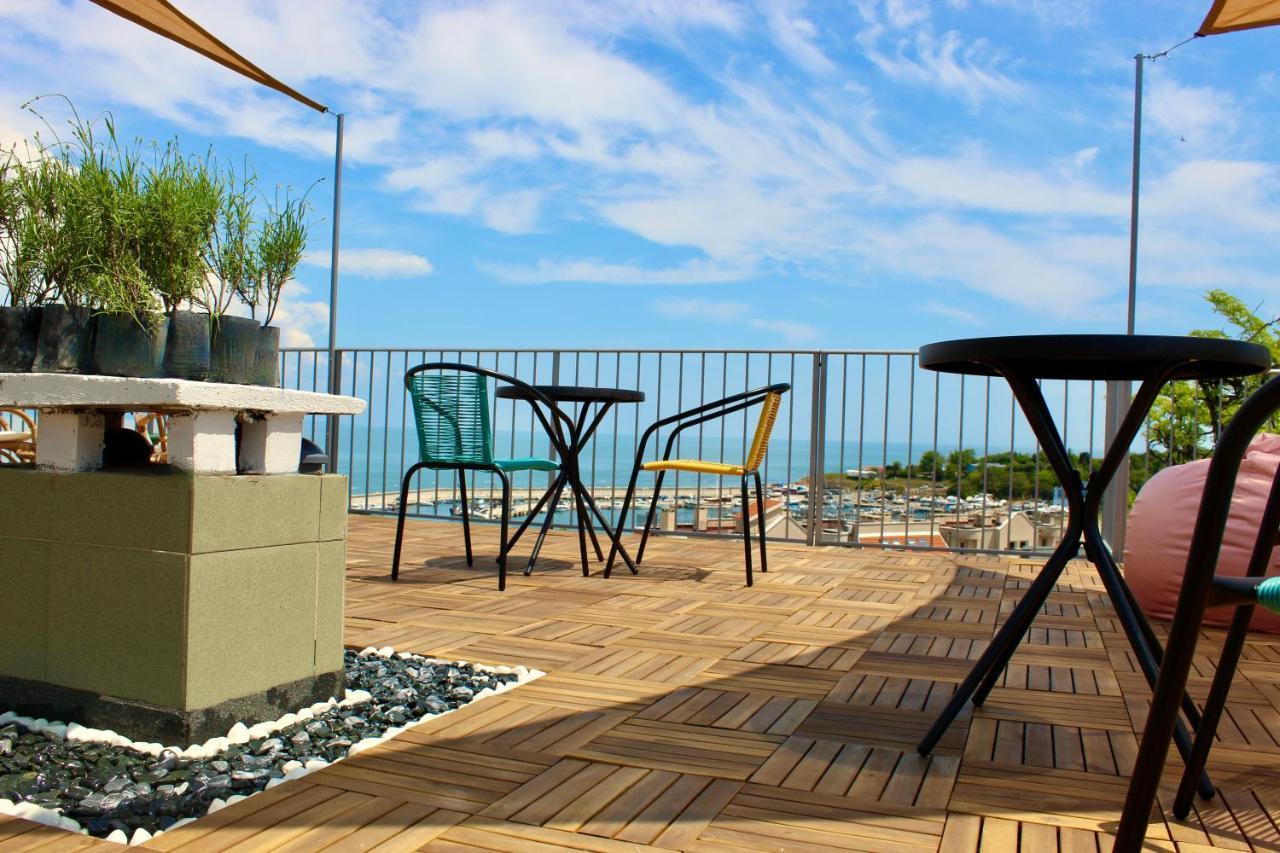Sunset Art Beach Front Hotel Chernomorets Bagian luar foto