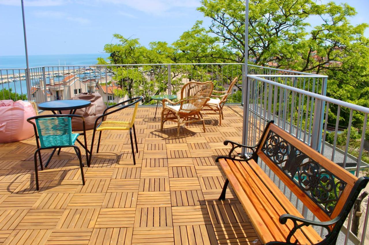 Sunset Art Beach Front Hotel Chernomorets Bagian luar foto